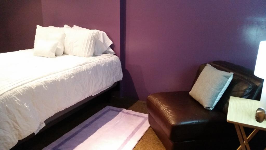 Oyo Bed And Breakfast New York Room photo